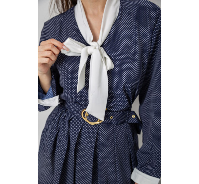 Костюм жіночий класичний у горох, колір синьо-білий, 167R3002
