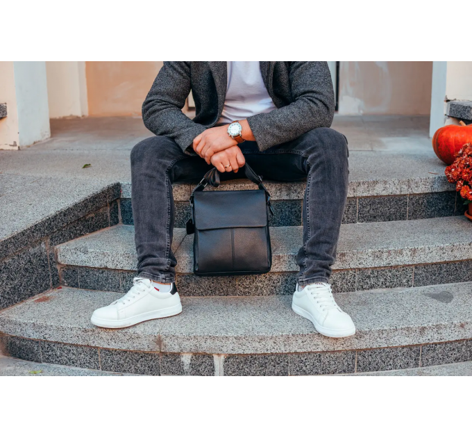 Мужская кожаная сумка-мессенджер, барсетка на одно плече 22x26x6 Tiding Bag 75-5271 черная
