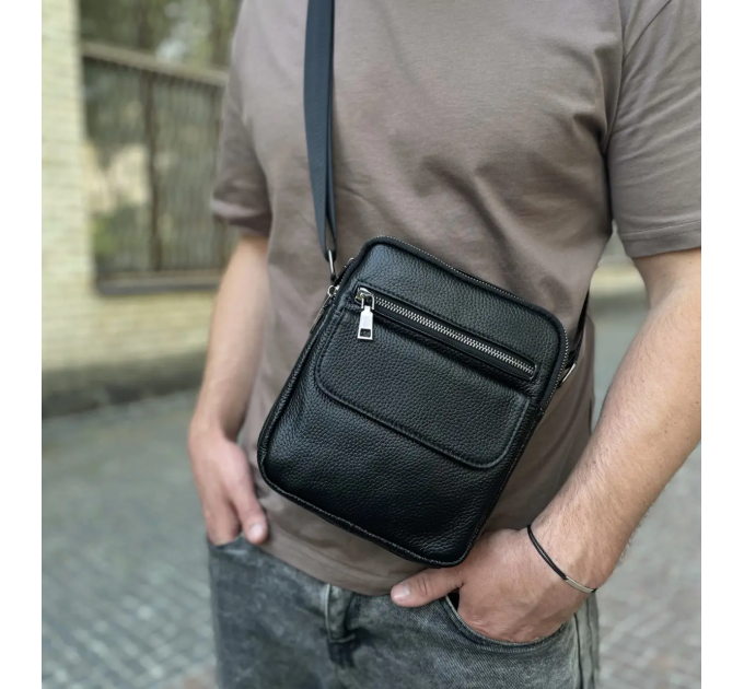 Шкіряна чоловіча сумка 17х21х5, барсетка через плече Tiding Bag 4134A чорна