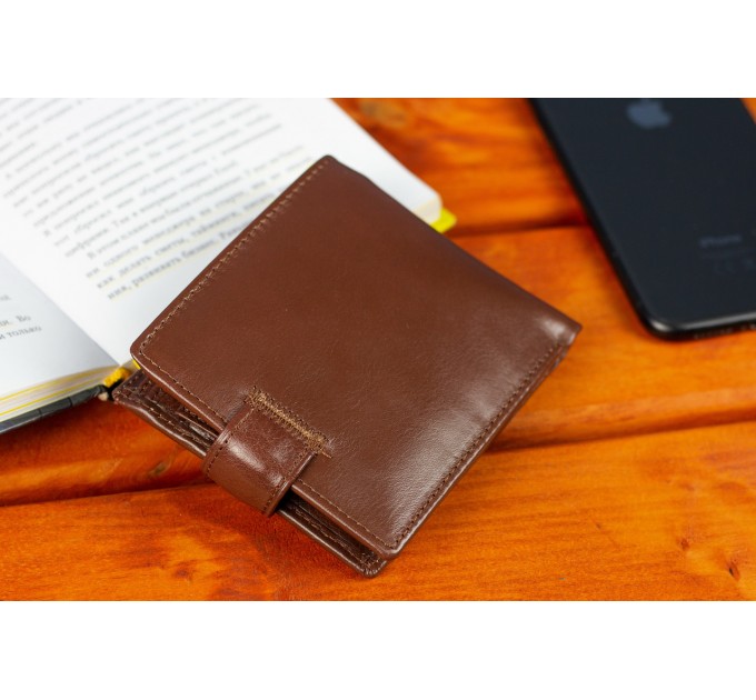 Стильне шкіряне чоловіче портмоне ST Leather В103 Коричневий