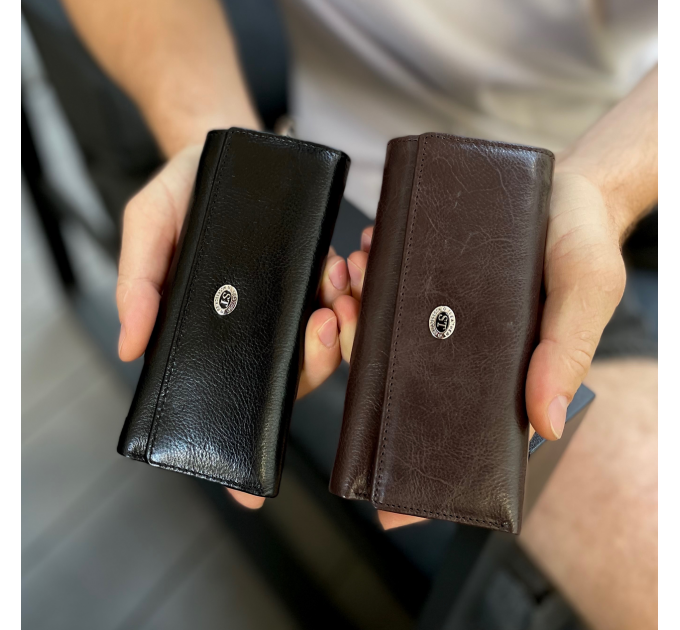Черная ключница из натуральной кожи с отделением для денег ST Leather B416