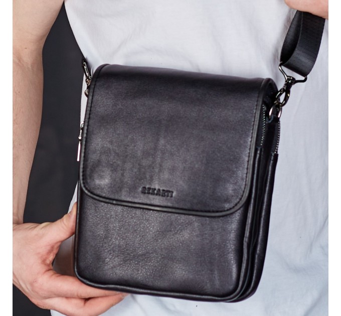 Месенджер із клапаном через плече 24х20х6, шкіряна барсетка Tiding Bag TD-20033 чорна Месенджер із клапаном через плече 24х20х6, шкіряна барсетка Tiding Bag TD-20033 чорна