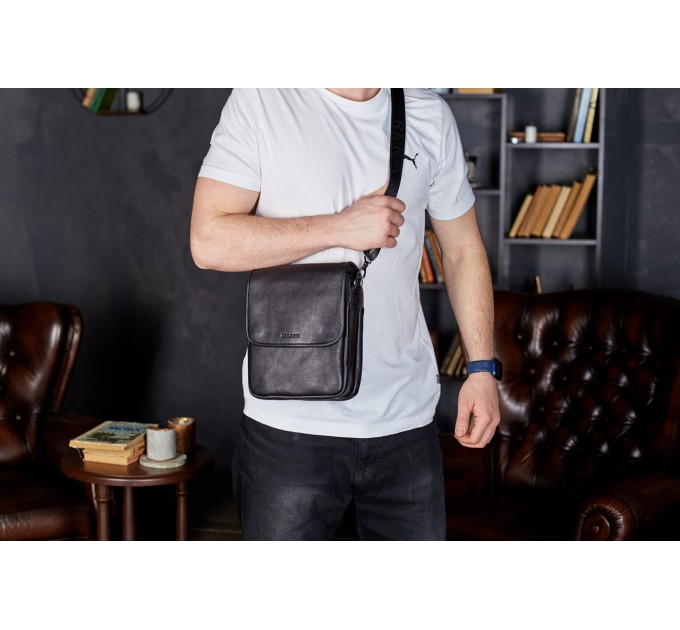 Месенджер із клапаном через плече 24х20х6, шкіряна барсетка Tiding Bag TD-20033 чорна